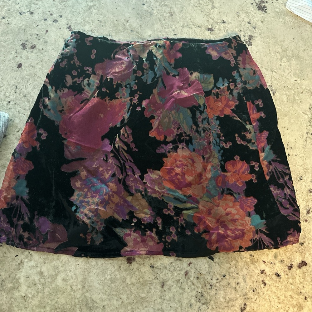 Floral velvet Skirt